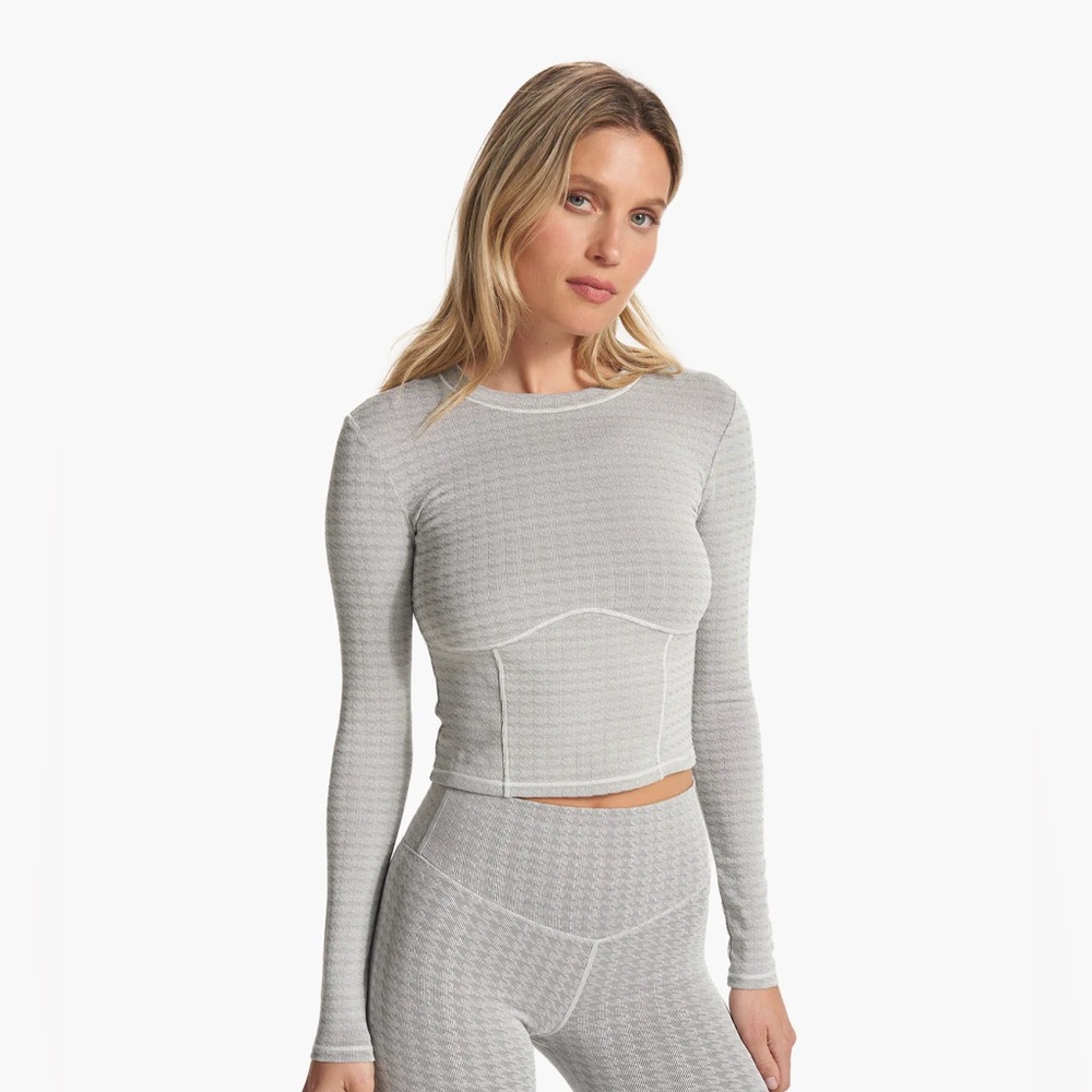 Vuori Long Sleeve Textured Chilled Out Top - Large